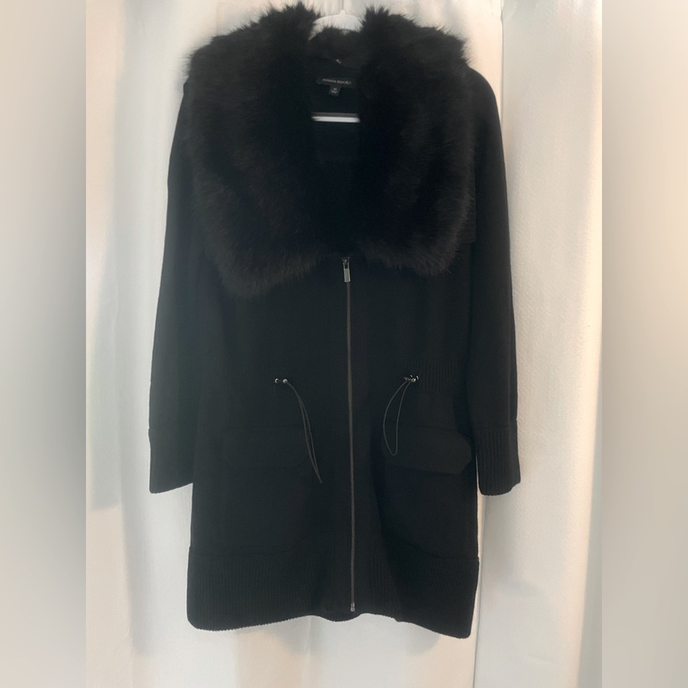 Banana Republic Black Jacket/sweater with Fur Trim Full Zip Banana Republic, Med